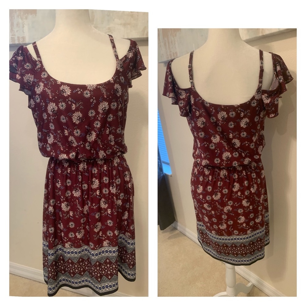 Cold shoulder dress - wine colored with flowers